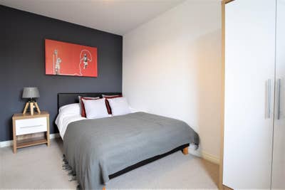 Double Room Near Bentley and Hospital with Parking Main Photo