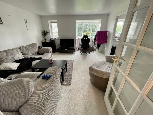 Centrally located 2 Bedroom Chelmsford Flat Main Photo