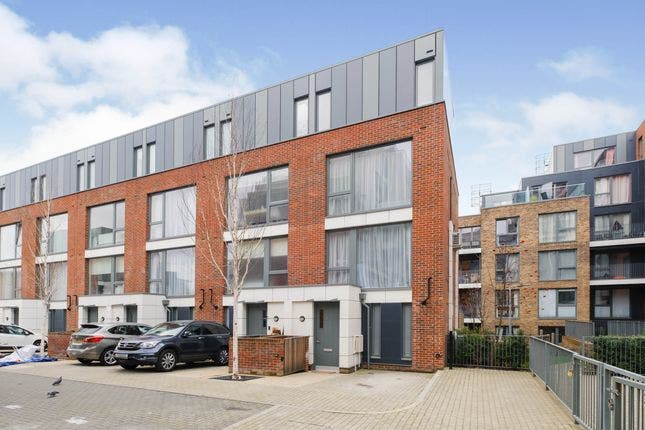 2 Double rooms furnished in Stockwell  Main Photo