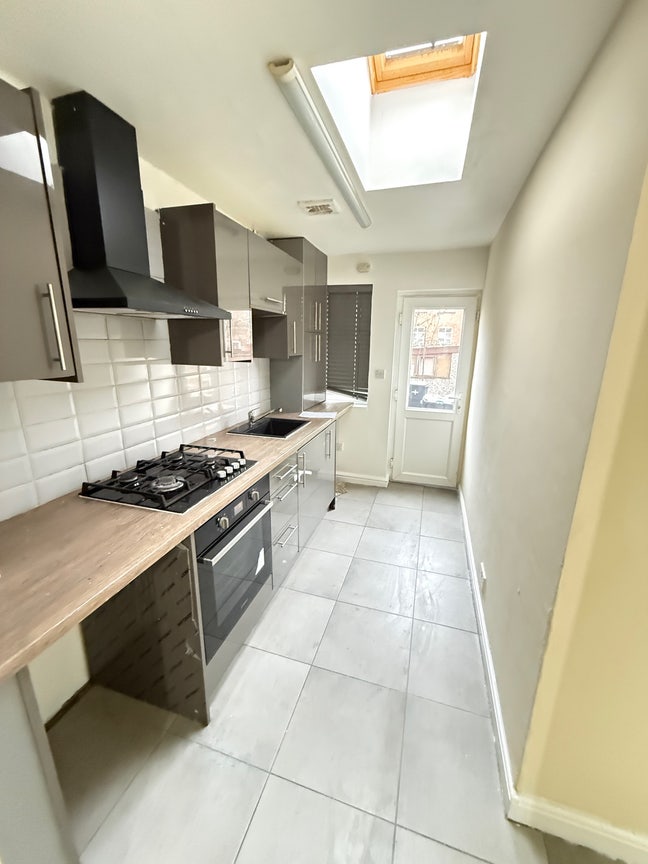 Flat Suitable for Couples Only Highfields Main Photo