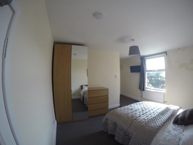 All Bills Included - Large En-Suite Rooms Main Photo