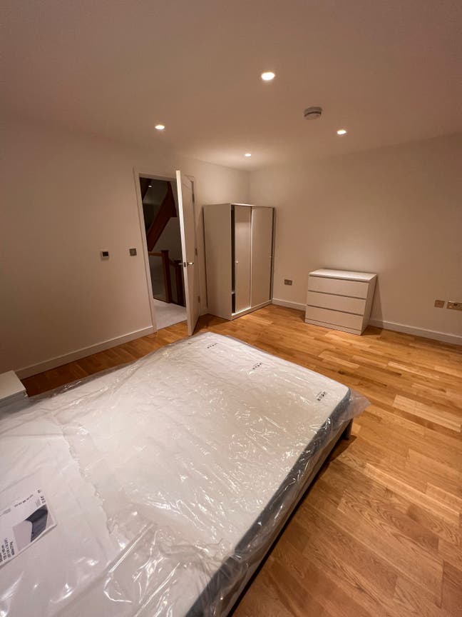 ⭐ High-Quality Double Bedrooms in Prime Stockwell Main Photo