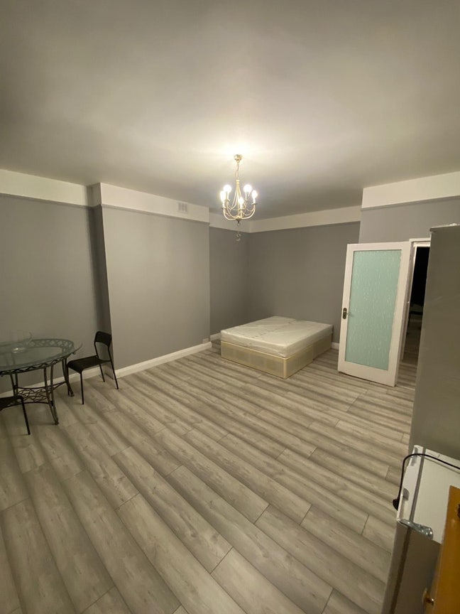 ✨ 🛏️ Master Double Room  to Let/ Hampstead  Main Photo