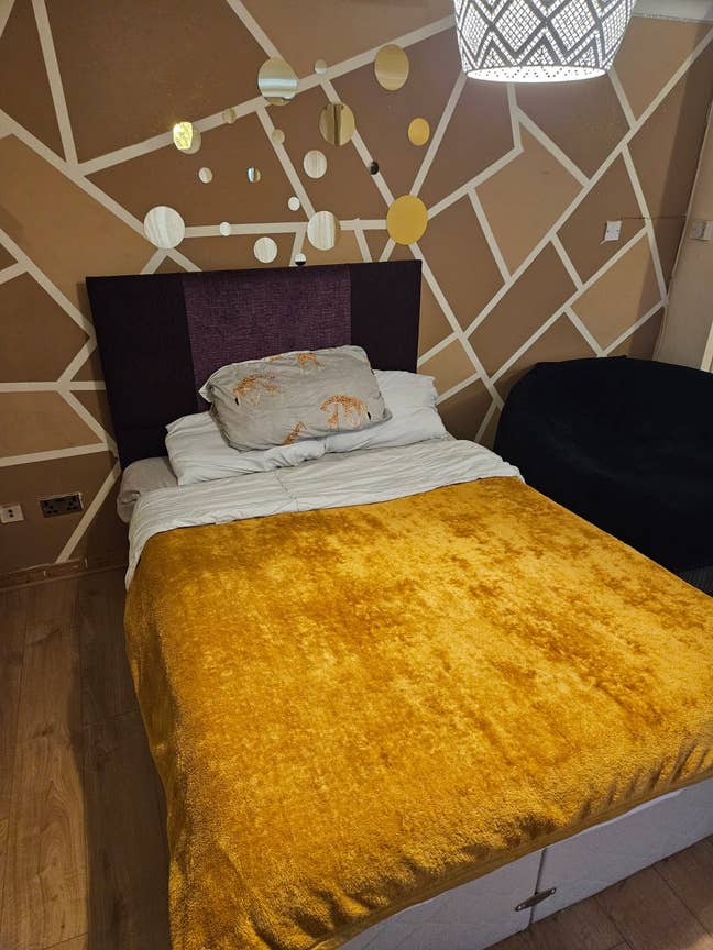 Extra Large x2 Double Room flexible terms  Main Photo