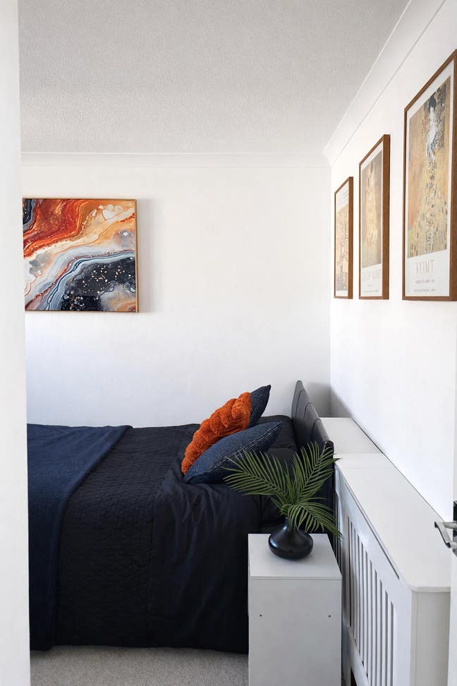 Large Bright Double Room, Perfect Location  Main Photo