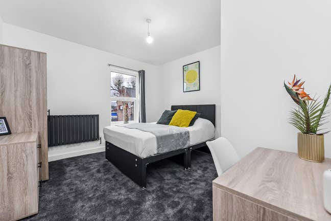 Modern, Clean, Safe and Secure Doubles Main Photo