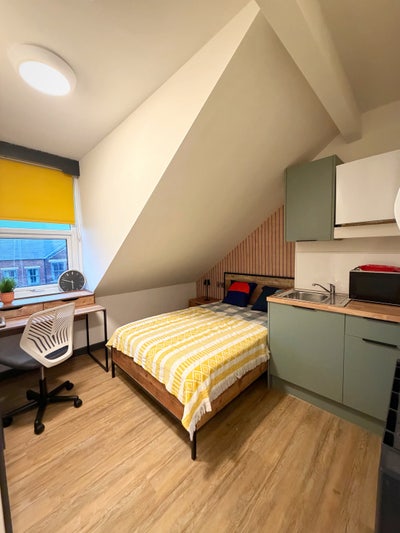 En-Suite Room with a Kitchenette✨ Main Photo