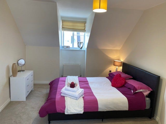 Beautiful Double Room with Ensuite Nr Hospital Main Photo