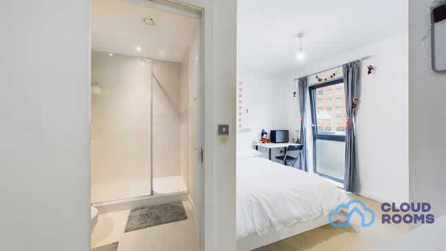 Modern Built EnSuite & Double Room – E14 🏠 Poplar Main Photo