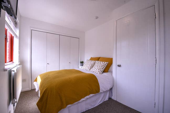 Double Room in Canada Water Main Photo