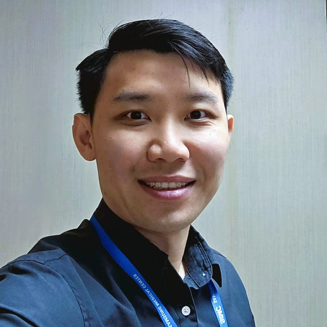 I am a professional male aged 37. I am lookin... Main Photo