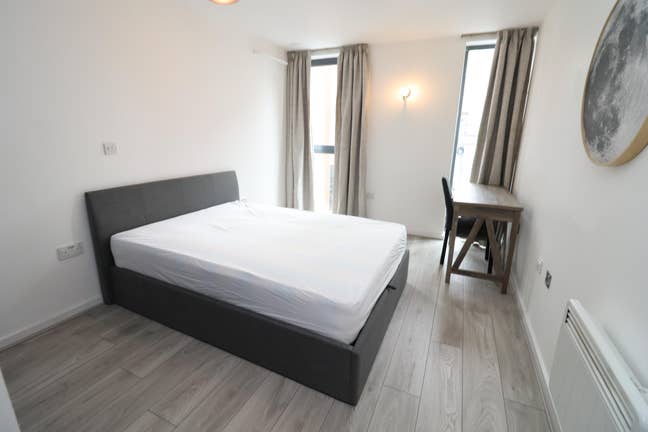 3 Modern Rooms- Limehouse -5 Min Walk from Station Main Photo