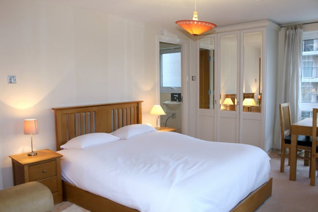 3 beautiful rooms in Canary Wharf! Riverside Dream Main Photo