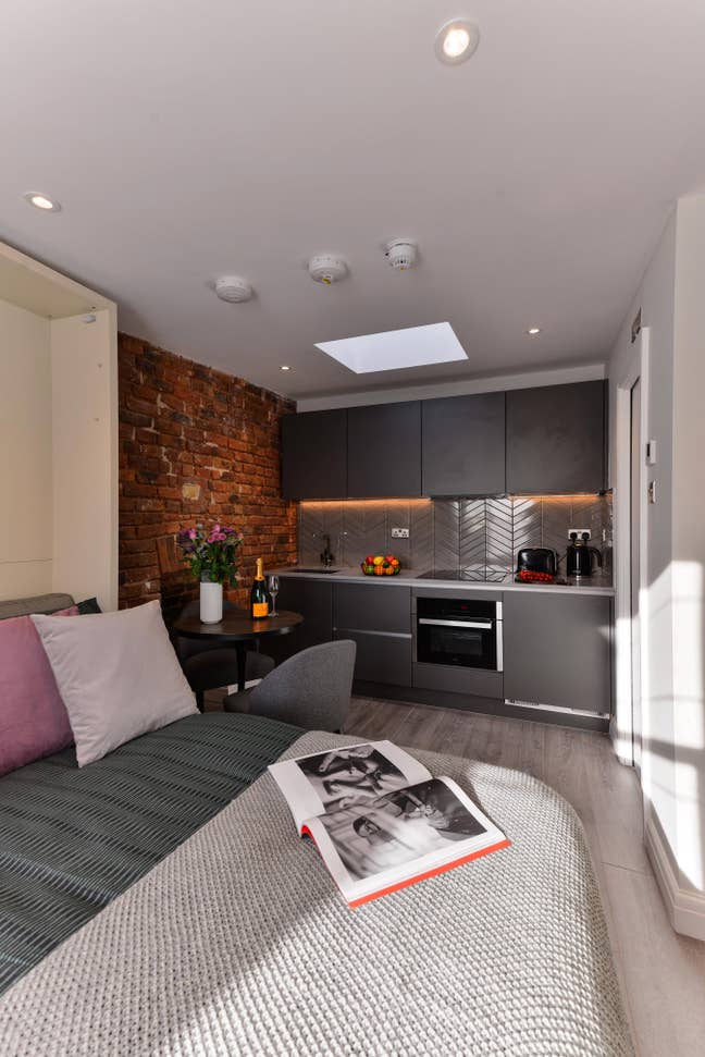 Bills Included,  Short/Long Lets 🔥 Main Photo