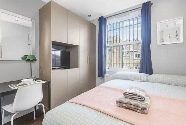 ✨ Studio Flat Ready to Move In ASAP – &pound;1,300 pcm!  Main Photo