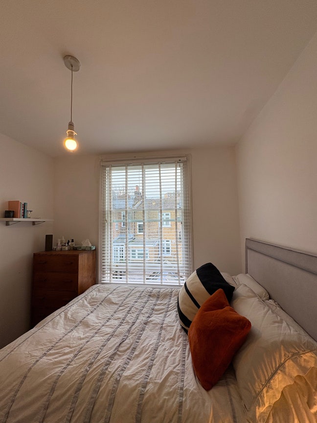 Bright double room in Hammersmith Main Photo