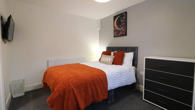 Ensuite & Rooms Available 🏡 Croft Avenue Main Photo