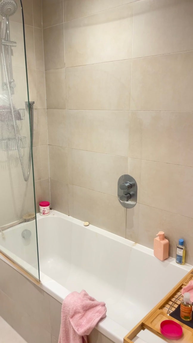 A bright and cozy double room Main Photo