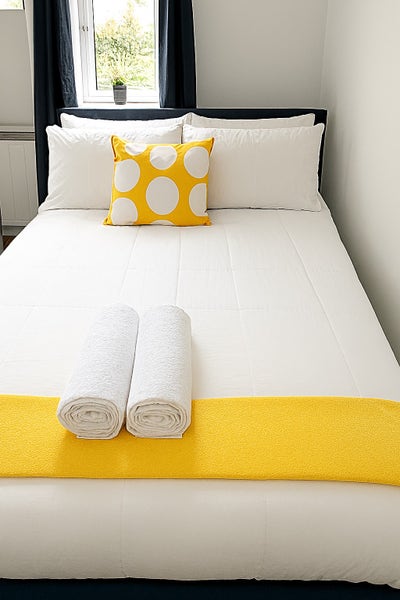 1 Bedroom Furnished  Apartment Available Now Main Photo