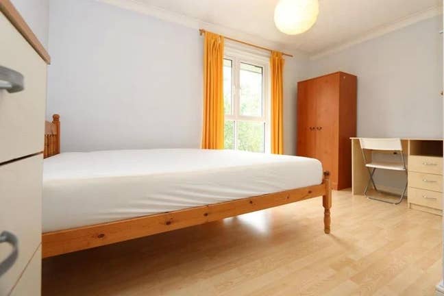 **Lovely Double Single Use Near Canary Wharf** Main Photo