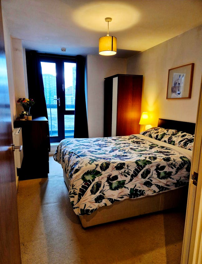 Bright Double Room + Private Balcony Canning Town Main Photo