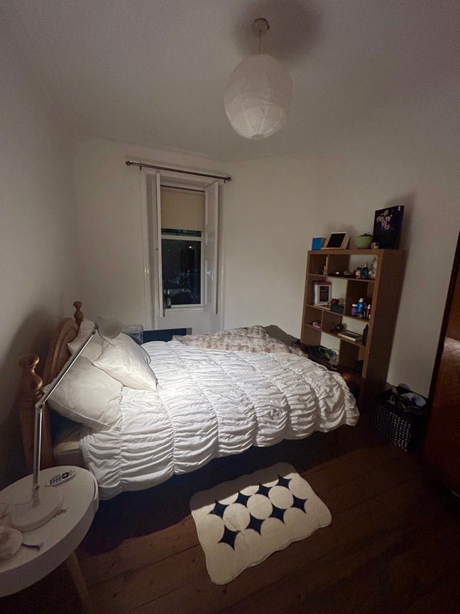 Room for Rent Main Photo