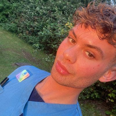 looking for room  Main Photo