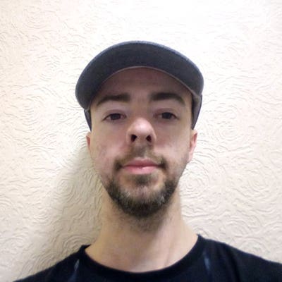 Professional Male seeks a single or double room Main Photo