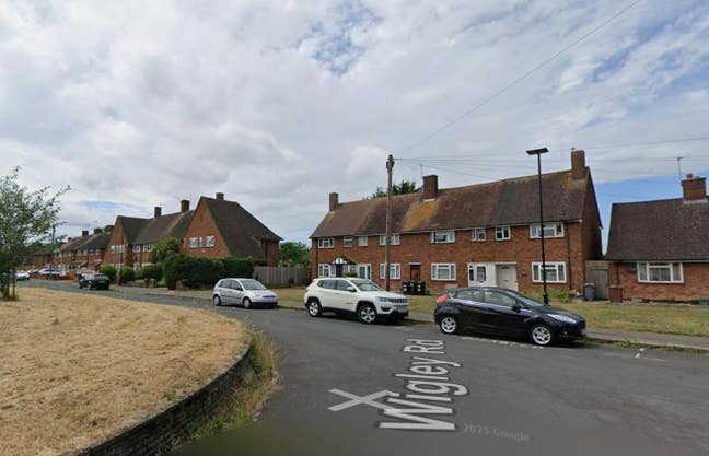 DSS-Studio Flat Available in Feltham Hounslow TW13 Main Photo