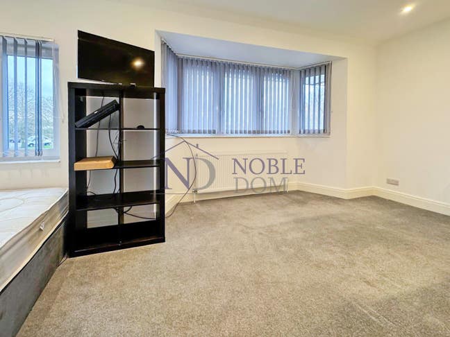 4 Room available In Shared House - HA4 Main Photo