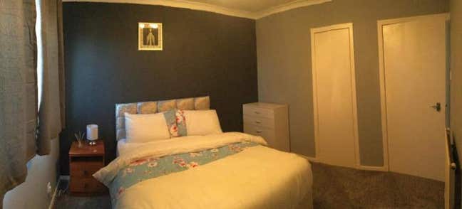 1-Double Room is available in AB10 7BP Main Photo