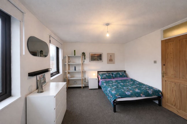 Awesome room in the heart of london fields Main Photo