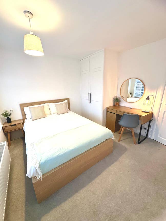 Bedroom to Rent -Huntington  Main Photo