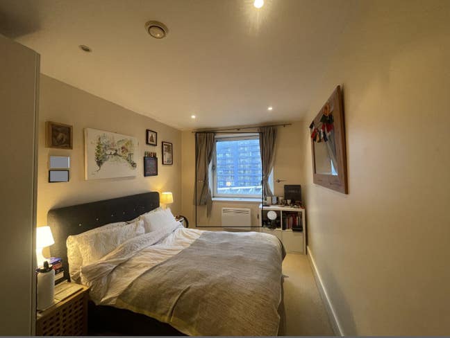 Cosy en-suite double room available  Main Photo