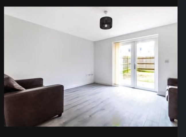 Heia Wharf Main Photo