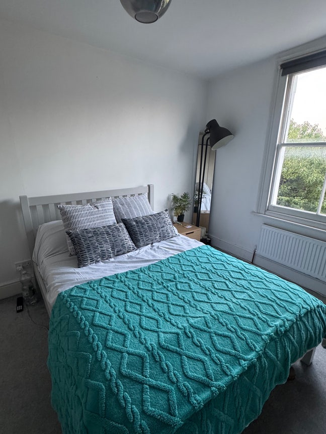 Room to rent in Clapham from 8th of February 2026 Main Photo