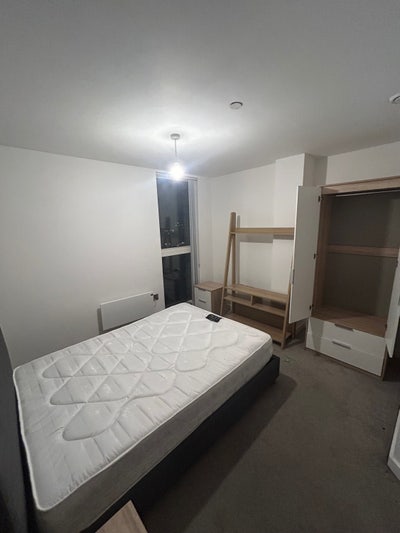 Room In A Lovely Modern Building In Castlefield!  Main Photo