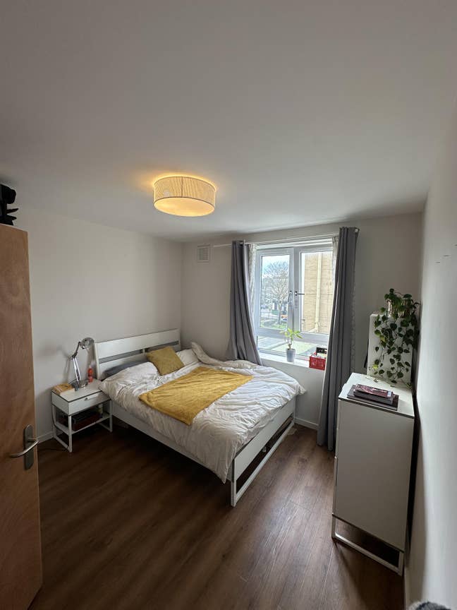 Roomy flat in the heart of Hackney Main Photo