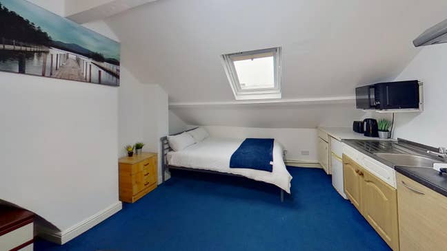 Double Room with Private Kitchen- M6 - Main Photo