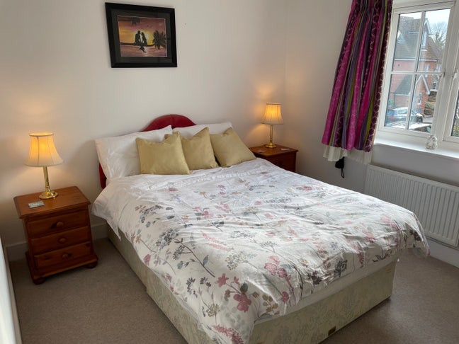 Double Room In 3 Bed House Ideal For Cabin Crew Main Photo