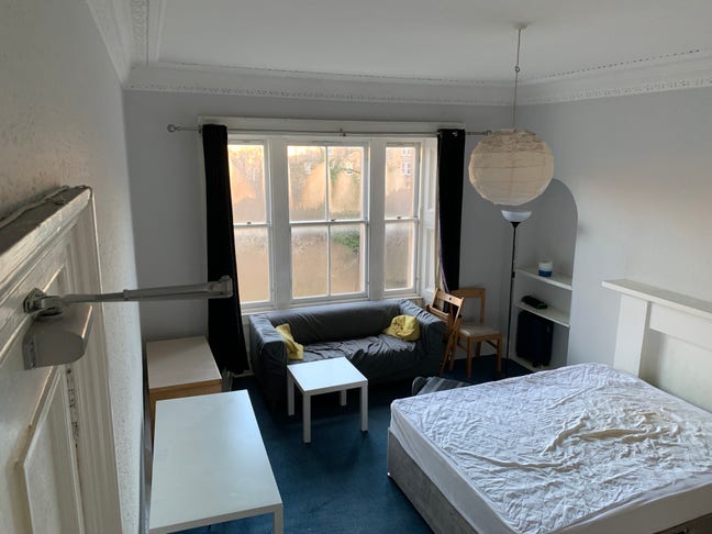 Room between Meadows and Tollcross Main Photo