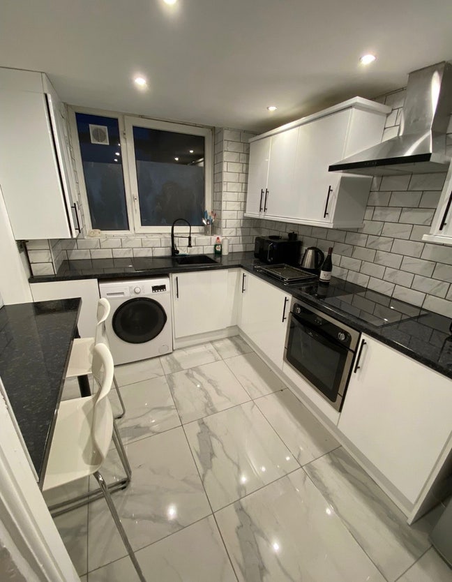 3 Bed flat to rent in Stepney Green via whitecaple Main Photo