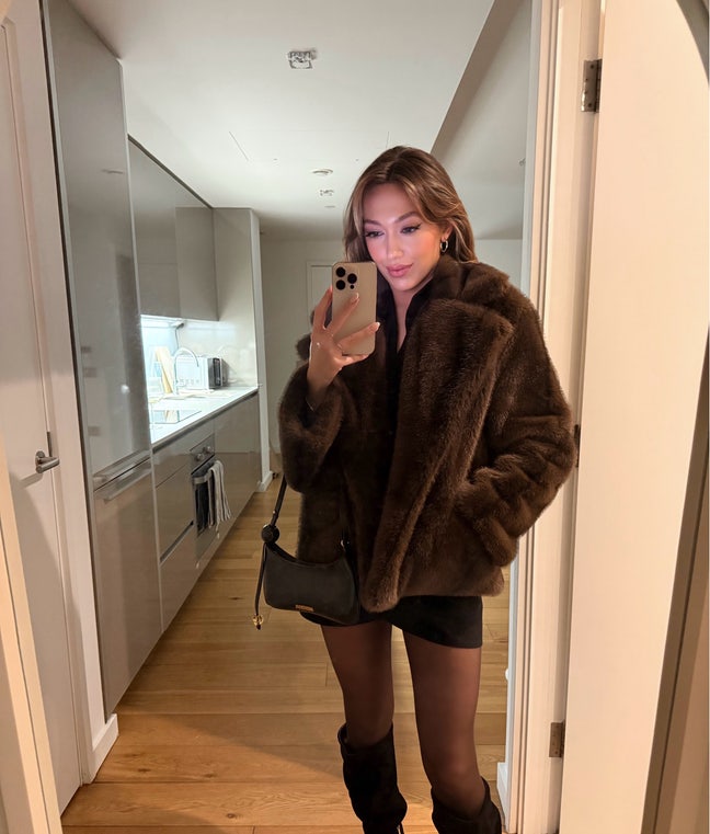 Professional female seeking spacious double  Main Photo