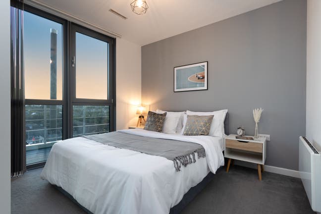 ✦ Luxury Ensuite Room with Stunning Views ✦ Main Photo