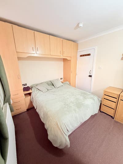 Double En Suite near NHS MRI & University  Main Photo