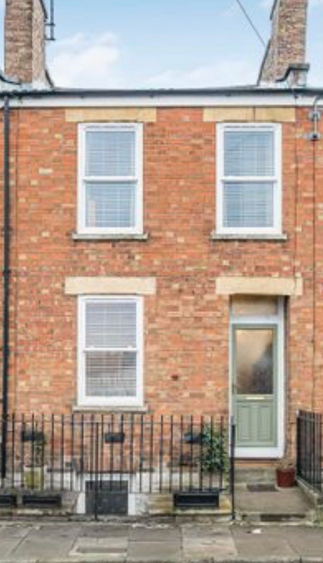 Cosy double room in town centre location Main Photo