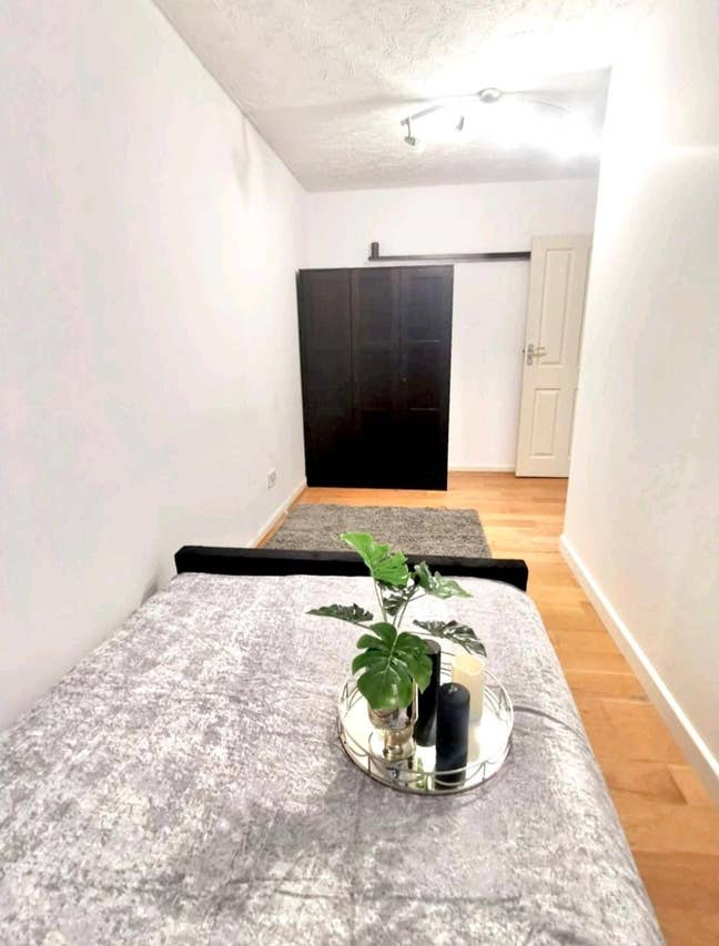 Lovely Room, East London,Royal Victoria(bills inc) Main Photo