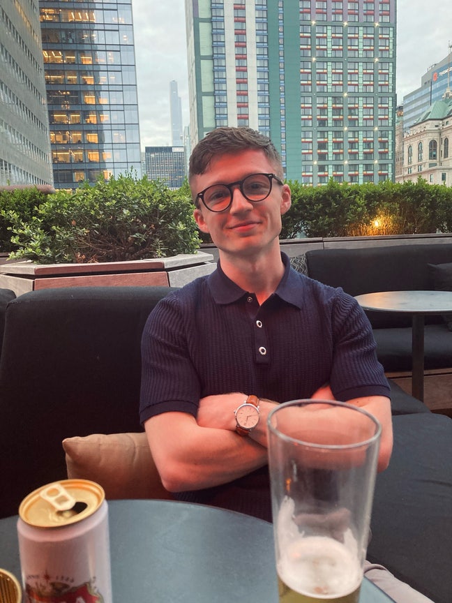 25 Year Old Young Professional 2 Week Stay Main Photo