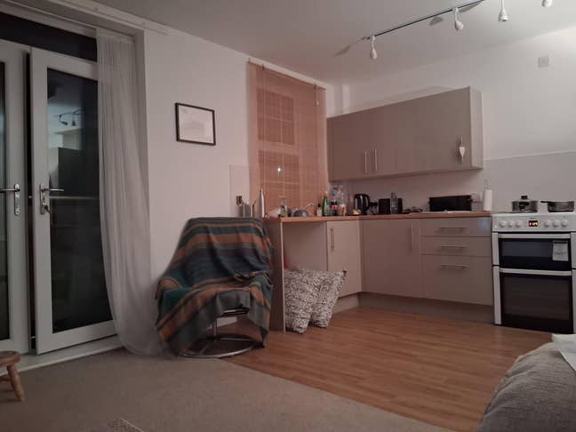 Room in Two Bed Flat available to rent Macclesfiel Main Photo