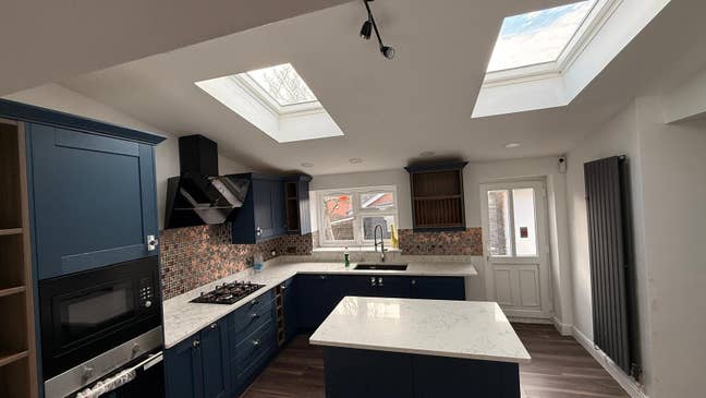 4 Bedroom House - Whole property Main Photo